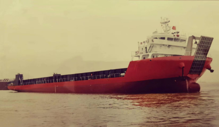 WAN-LCT-006 landing craft tank vessel in foggy waters