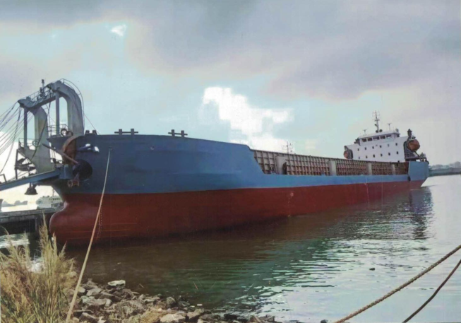 WAN-LCT-008 large landing craft docked at port